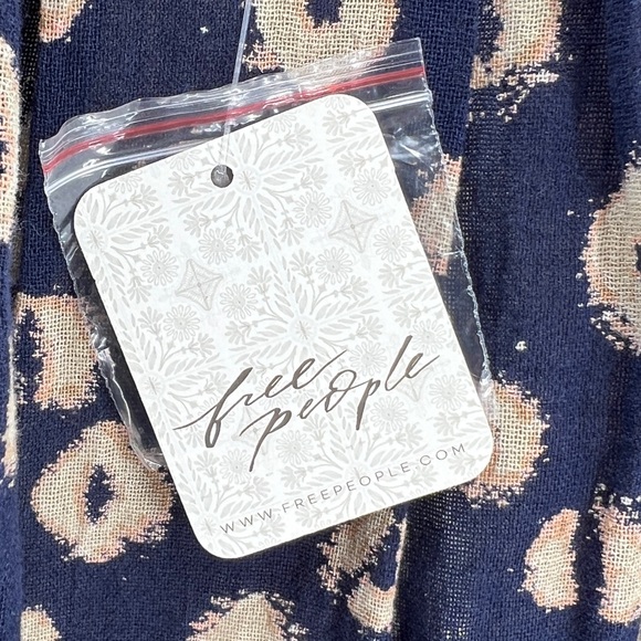 FREE PEOPLE - Molly Tunic in Indigo Combo - Picture 8 of 11